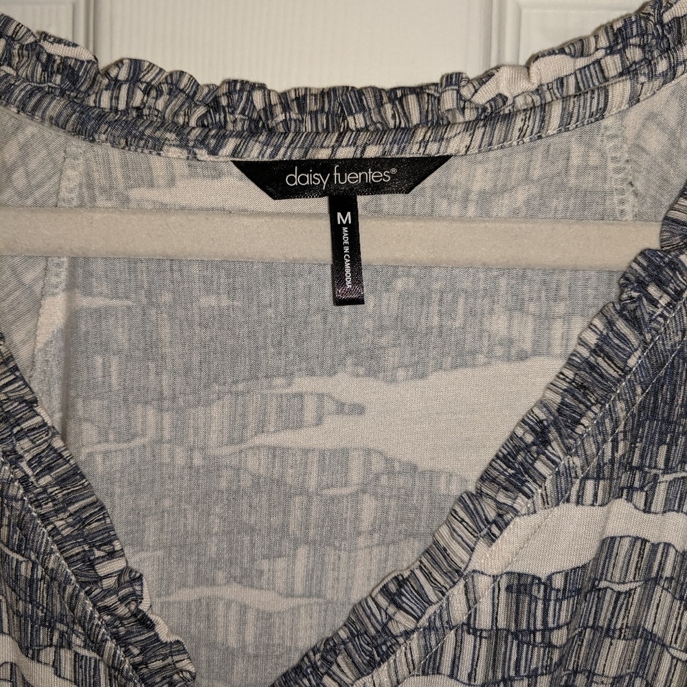 Daisy Fuentes printed a line dress size medium - Picture 3 of 8